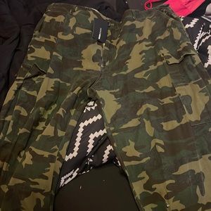 Fashionnova: Womens cargo pants